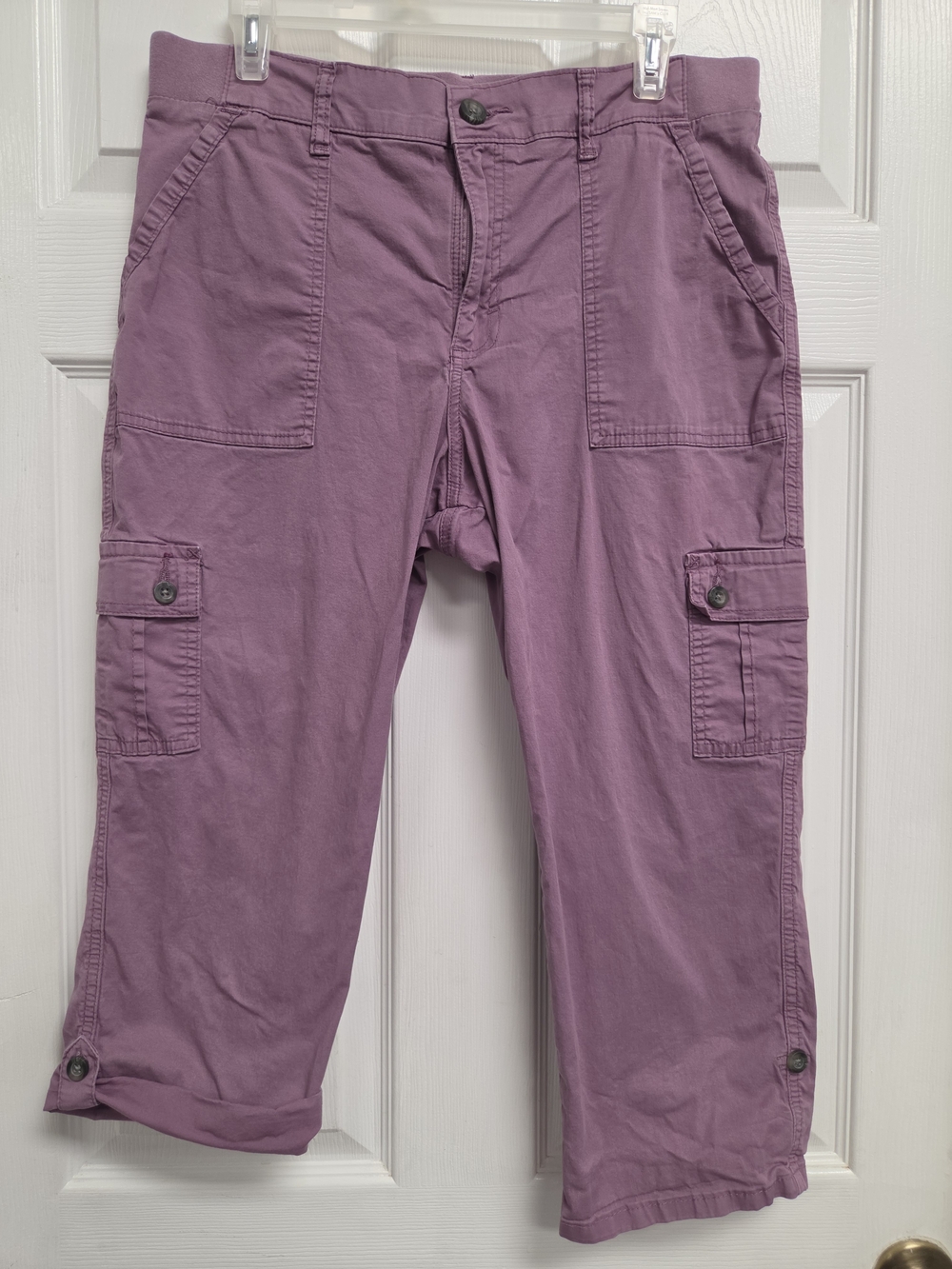 Lee Women's Cargo Capris in Mauve